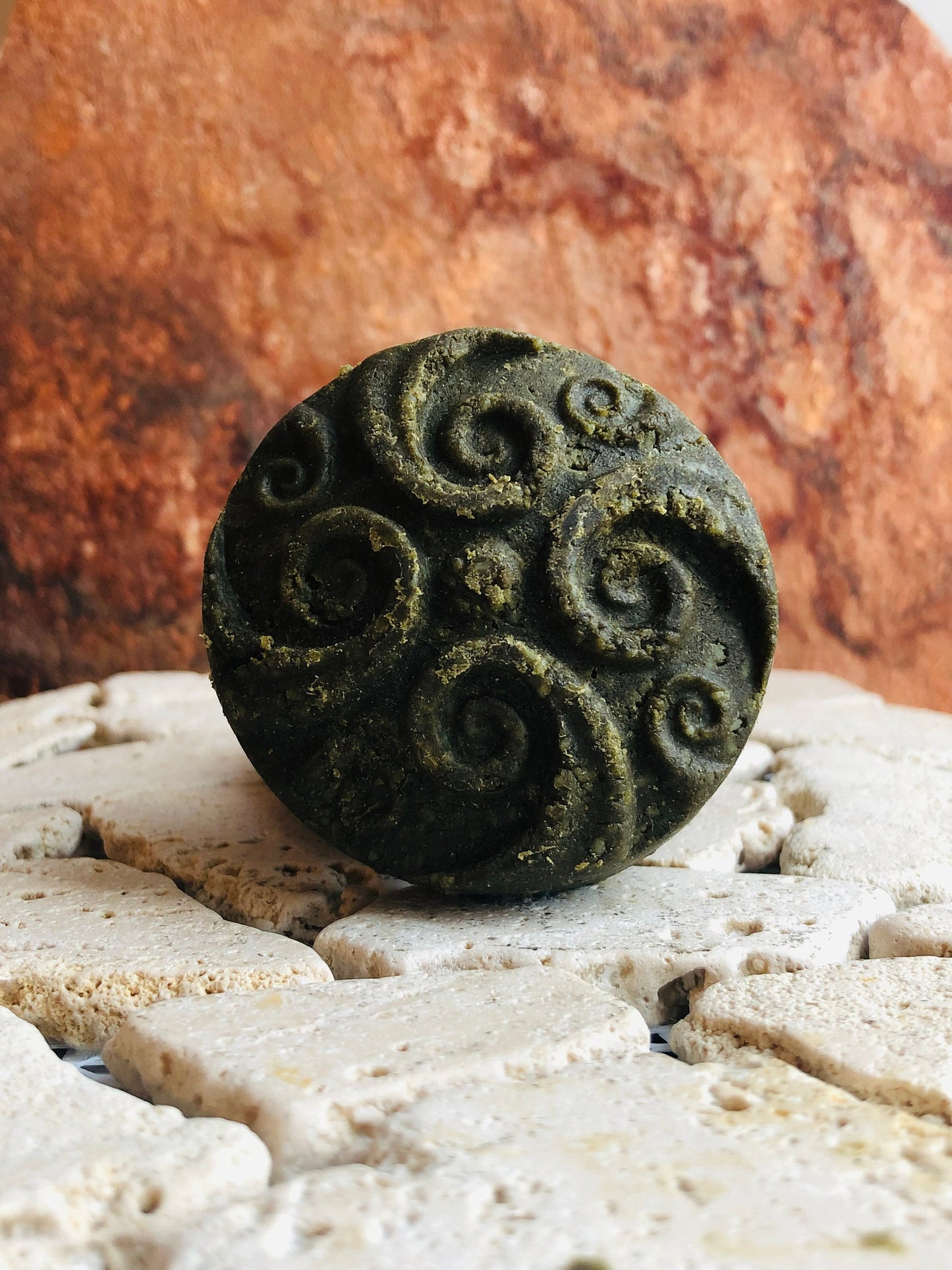 QUITO - Shampoing solide pour cheveux gras à l'Aloe Vera & Provitamines B5          55g